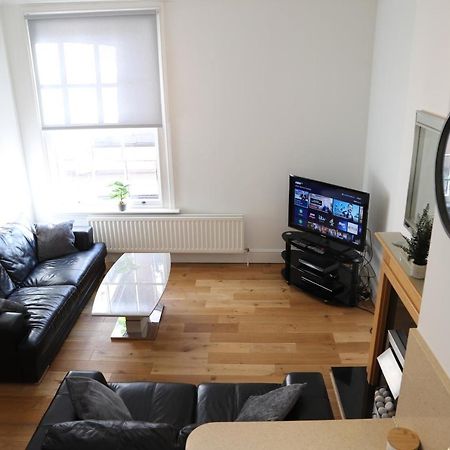 Letting Serviced Apartments - Guards View, ווינדזור מראה חיצוני תמונה