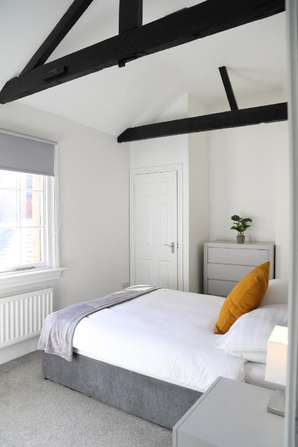 Letting Serviced Apartments - Guards View, ווינדזור מראה חיצוני תמונה
